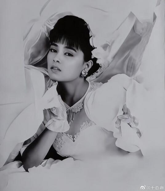 台湾歌手千百惠去世 曾唱过《走过咖啡屋》